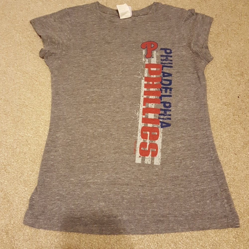 Phillies t-shirt